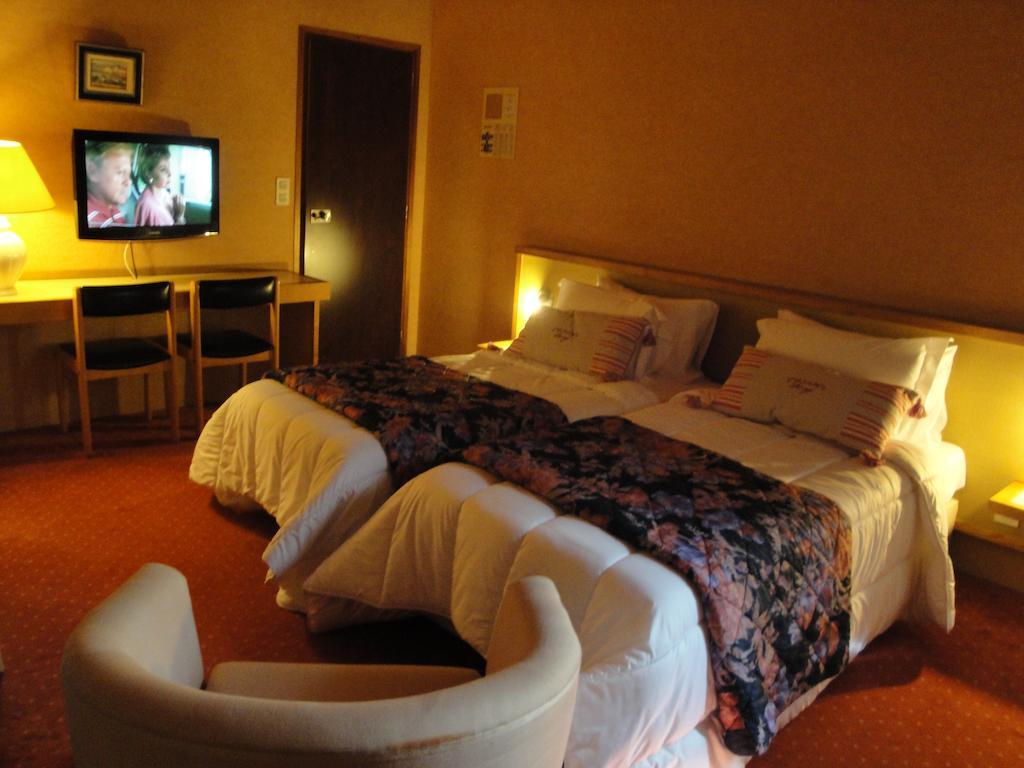 Hotel Le Drakkar Pont-Audemer Room photo
